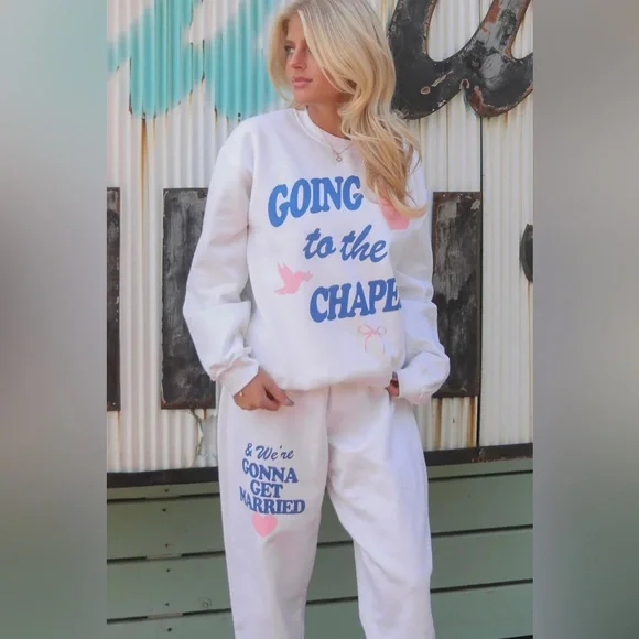 *RESTOCKED* Going To The Chapel White Sweatshirt - Picture 8 of 8